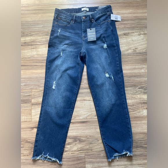 Nicole Miller Denim - Nicole Miller Perfection distressed jeans